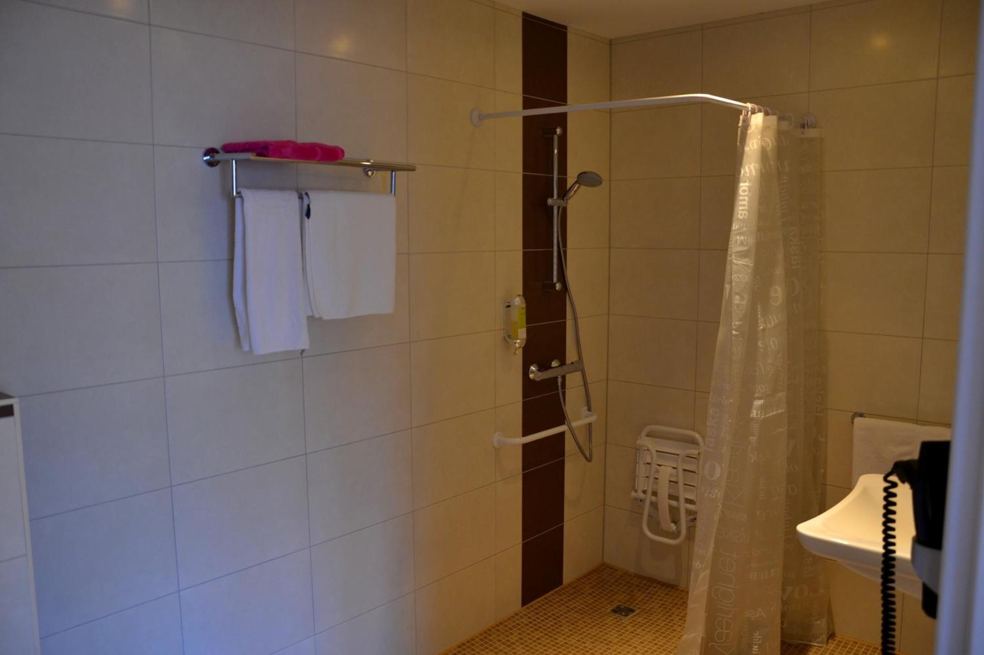 Hotel Restaurant La Couronne ロッペンハイム 部屋 写真